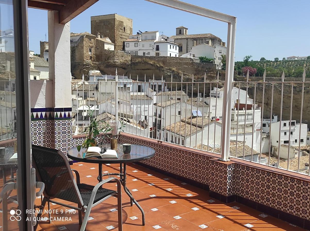 Casa De Las Lanzas Setenil De Las Bodegas Esterno foto