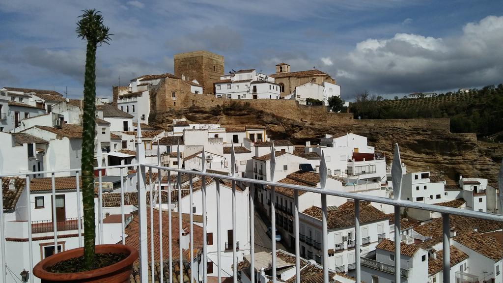 Casa De Las Lanzas Setenil De Las Bodegas Esterno foto